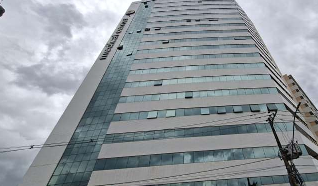 Imagem do imóvel SALA COMERCIAL 160M² E 2 VAGAS DE GARAGEM |MONTES CLAROS/MG