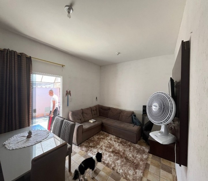 Casa com 2 quartos (foto 12 de 12)
