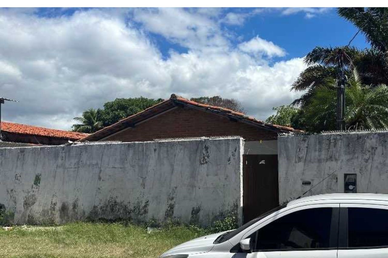 Casa com 2 quartos (foto 2 de 2)