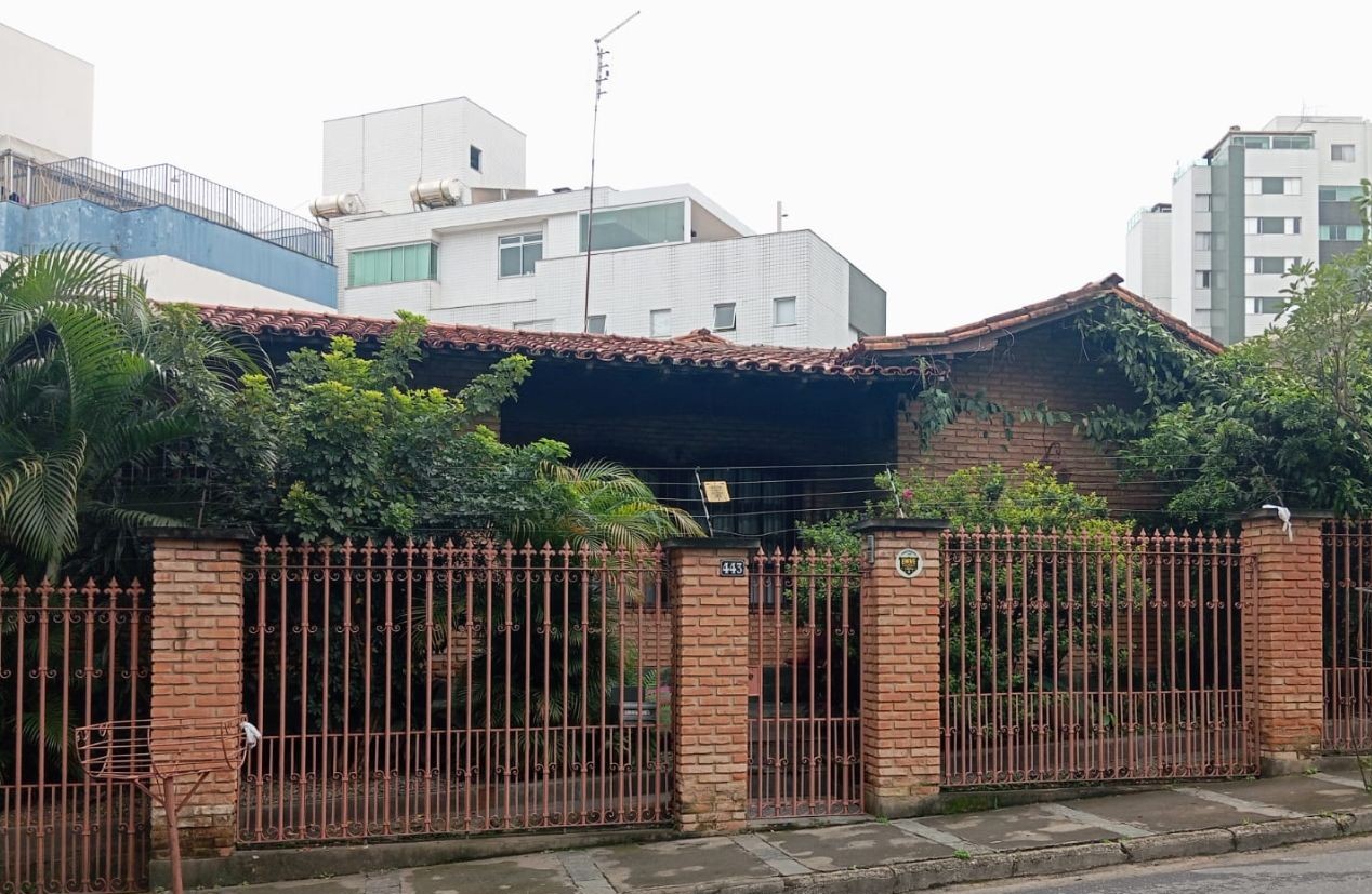Casa no Liberdade (foto 2 de 3)