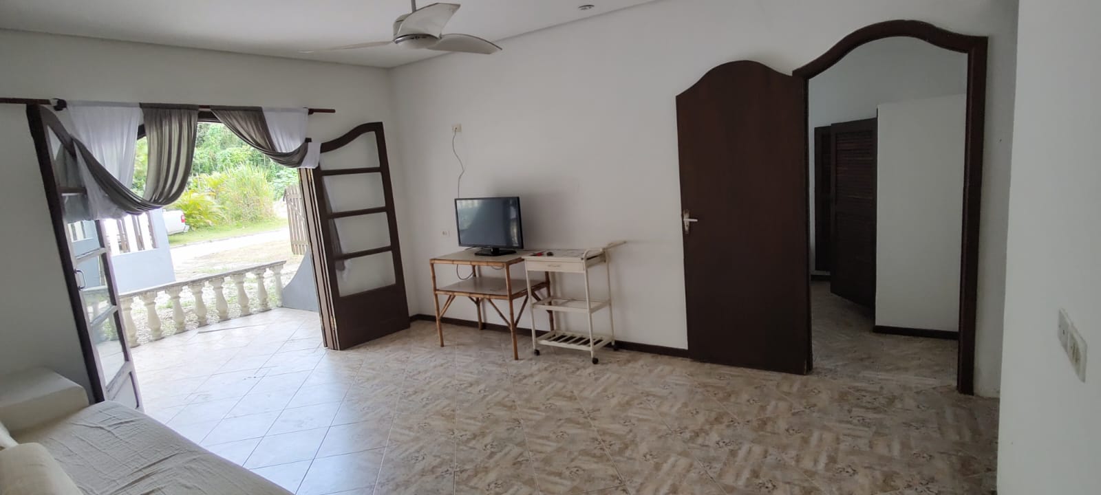 Casa no Balneário Atami (foto 3 de 15)
